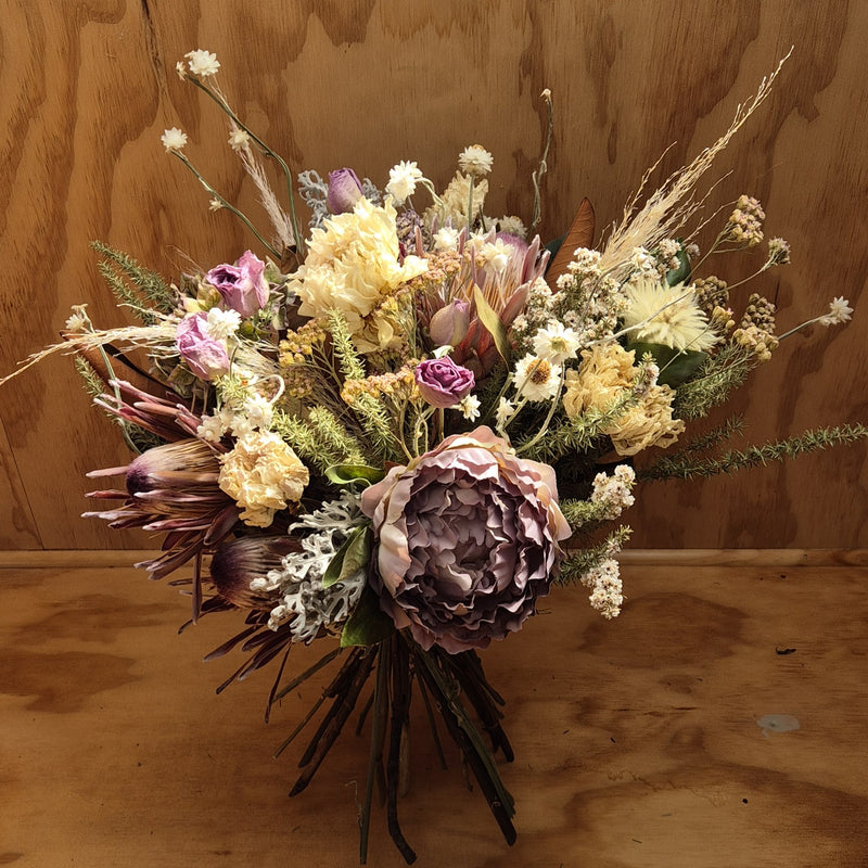Charlotte dried bouquet