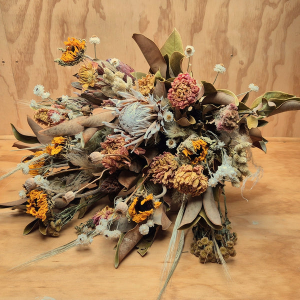 Sophia-large dried bouquet