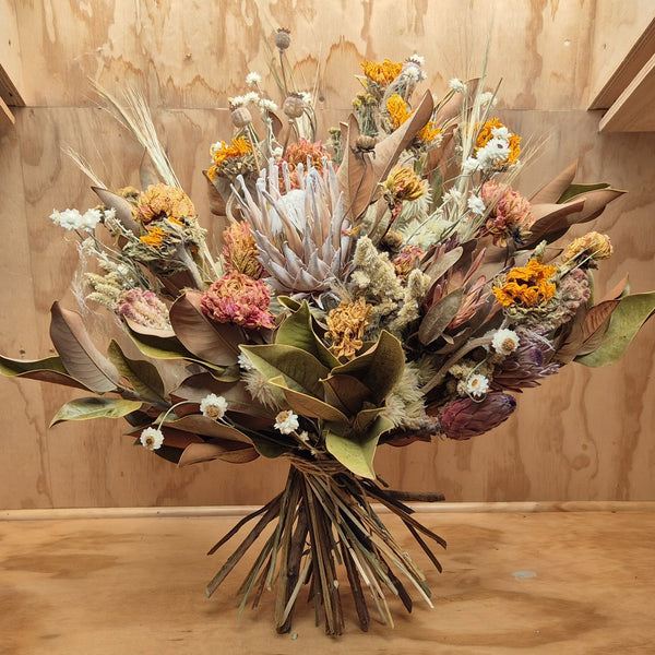 Sophia-large dried bouquet