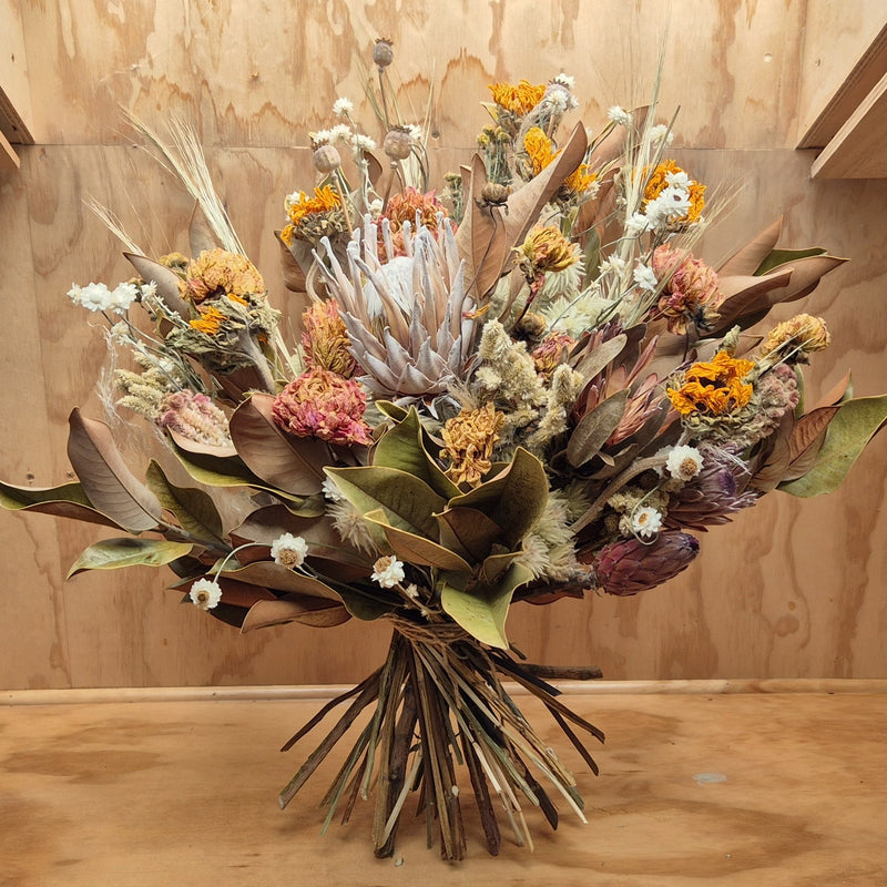 Sophia-large dried bouquet